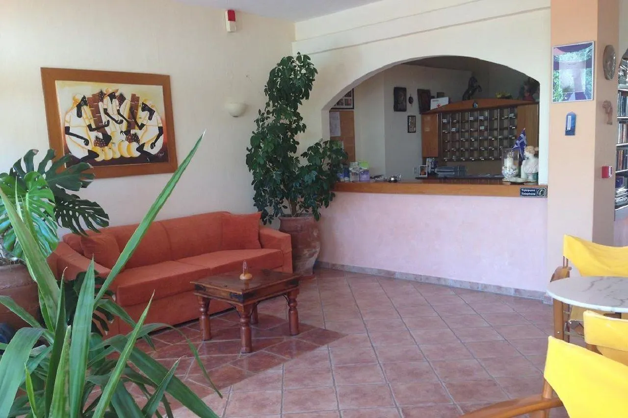 פפקוהורי Aloni Hotel - Studios